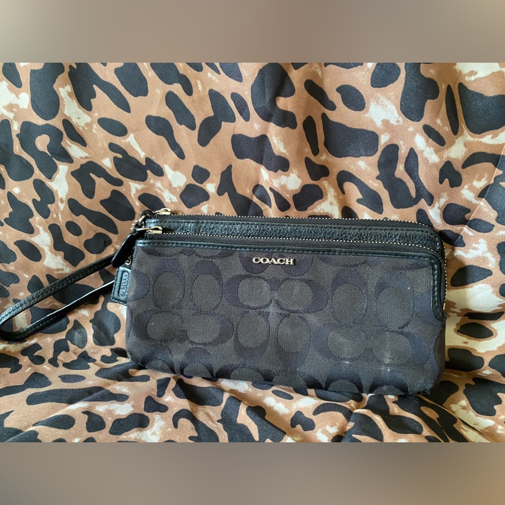Coach Wristlet - Picture 2 of 5